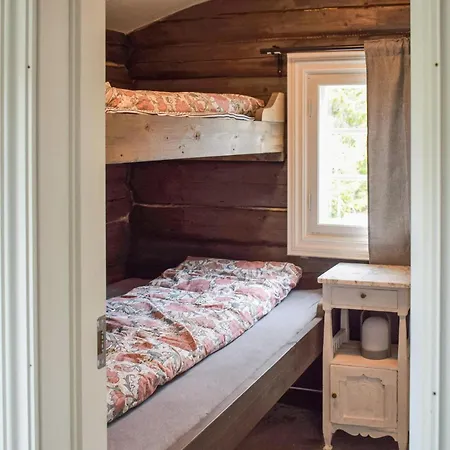 2 Bedroom Gorgeous In Eggedal * Haglebu
